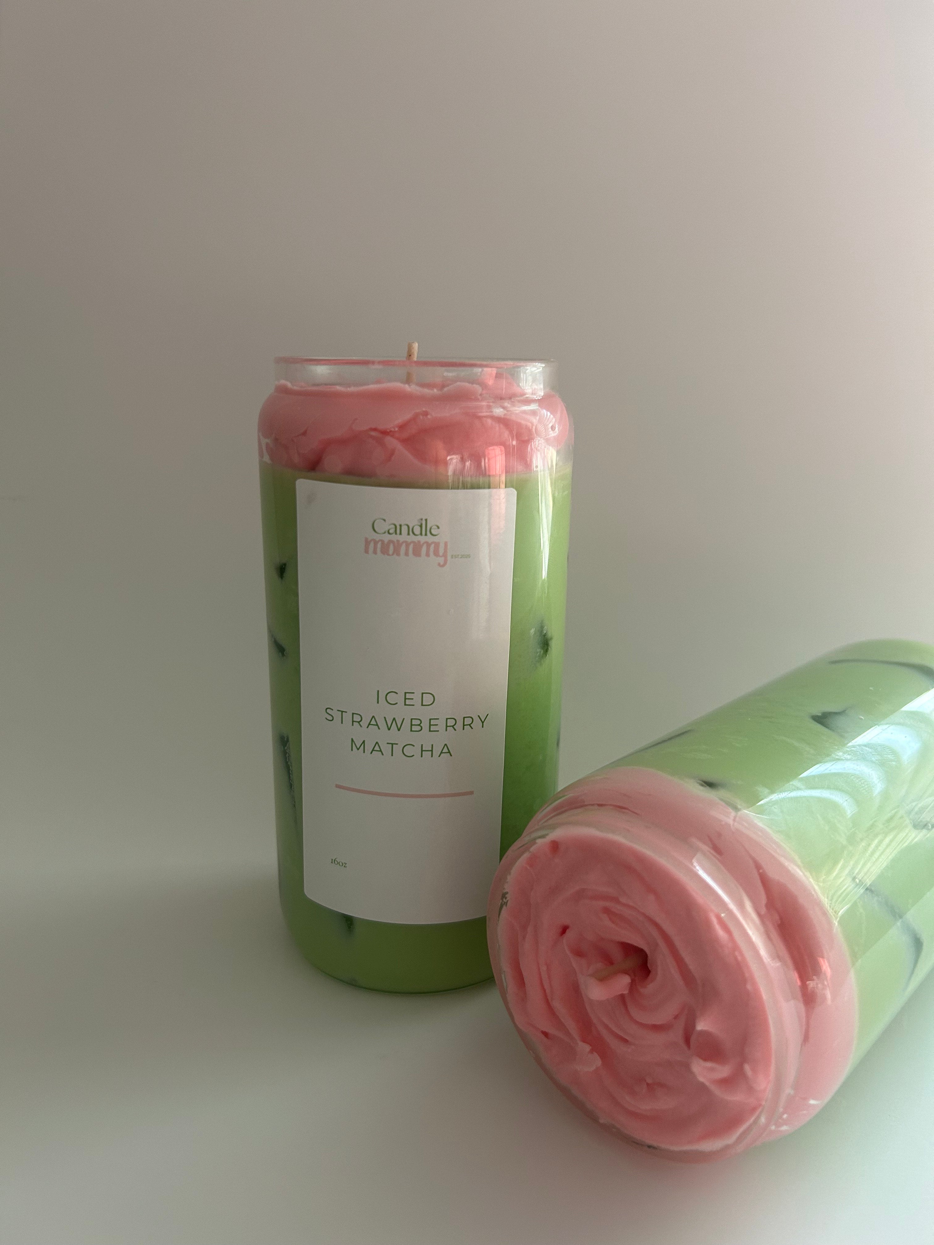 Strawberry cold foam matcha 16oz